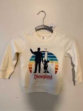Disney Cream Kids Sweatshirt Retro Rainbow Silhouette Size 4 Castle Disneyland
